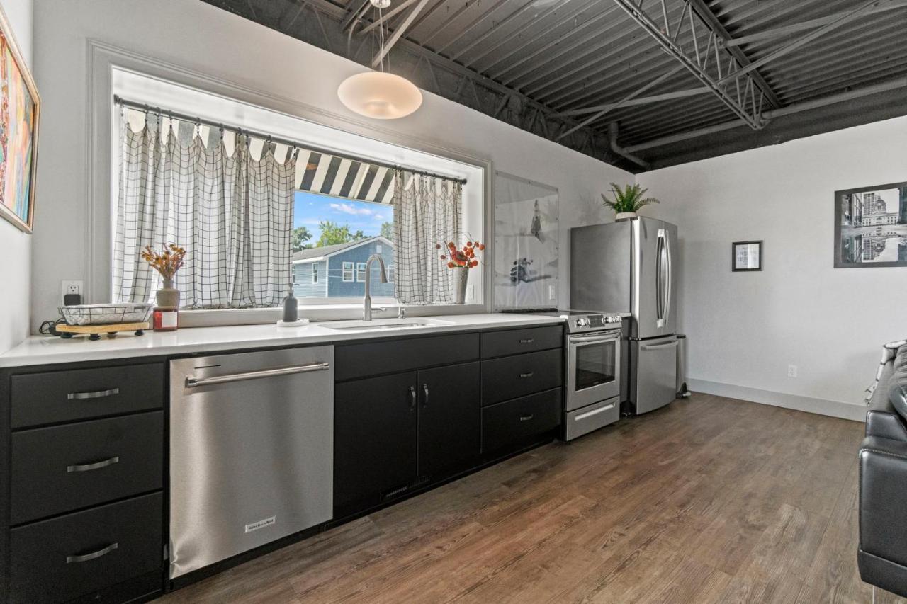 The 418. An 1866 Build With Modern Comforts Apartment Fort Wayne